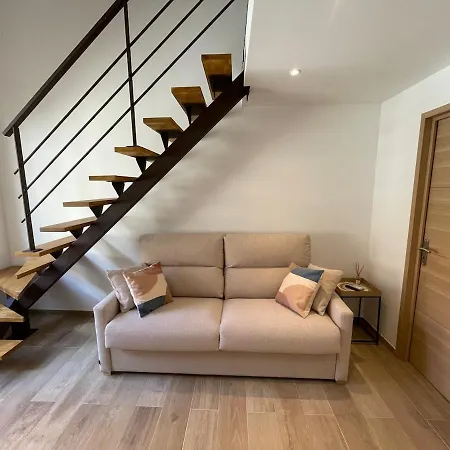Duplex Lot 3 Climatise Hypercentre A 5min A Pieds Des Plages شقة